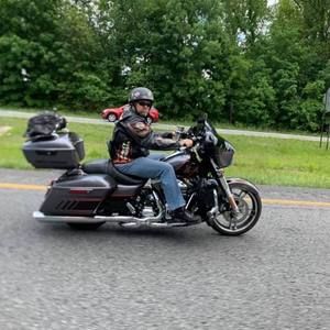 Meet your Posher, Travis